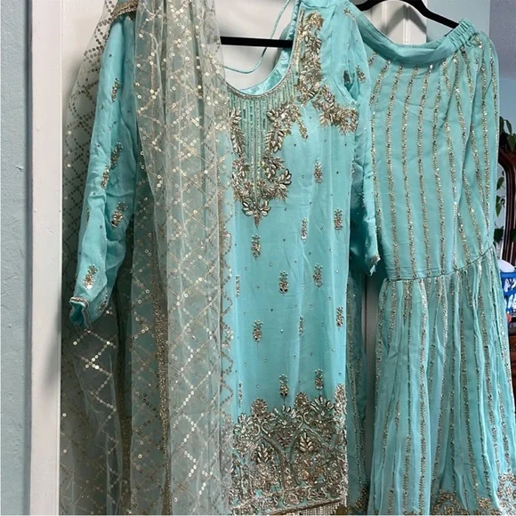 Elegant Light Blue Embroidered sharara Indian suit Indian outfit - Picture 1 of 7